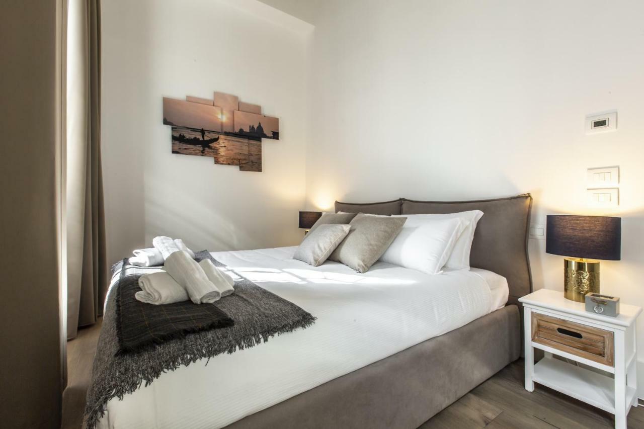 Elegant Fornasa Vecia, Canal View With A Beautiful Garden R&R Venezia Esterno foto